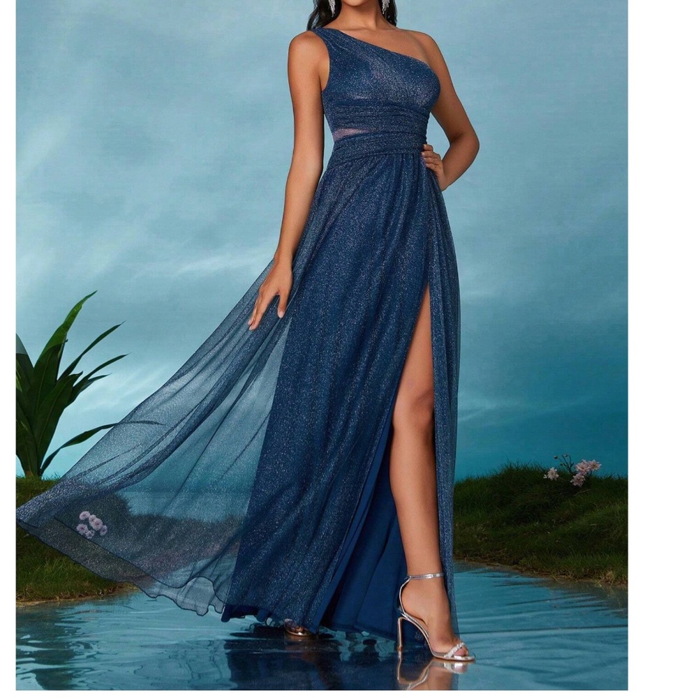 Luxe One Shoulder Split Thigh Cut out Formal Wedding Dress - Picture 10 of 10